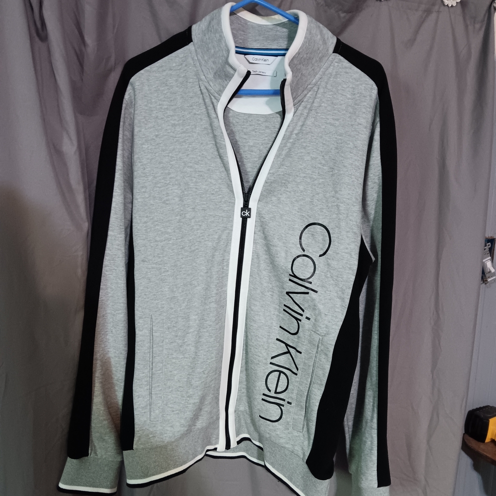 Calvin Klein Gray and Black Men's Sweater Tech Jersey